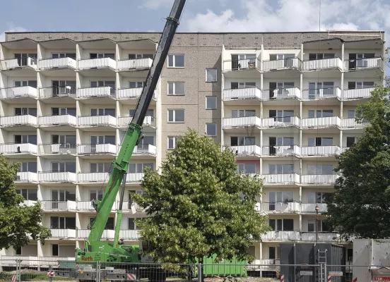 Straße der Einheit 1 Außenansicht Abriss